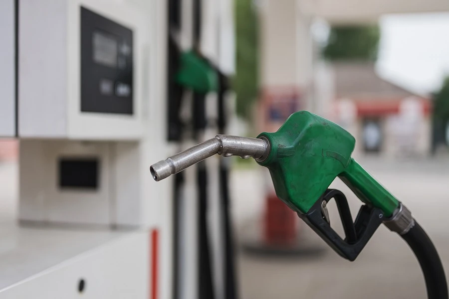 Petrol Price Drop in Pakistan on April 16, 2025: What You Need to Know